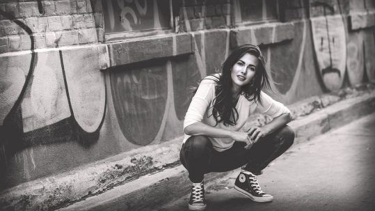 converse chuck taylor outfit donna
