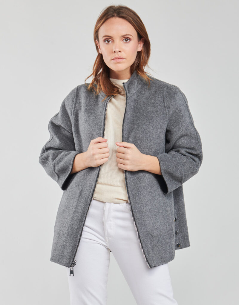 Oakwood Cape CIUDADBI Black Mantelle Frau - 6