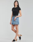 T-Shirt Guess SS CN ASTRELLE Schwarzes Kurzarm-T-Shirt f&uuml;r Damen - 3