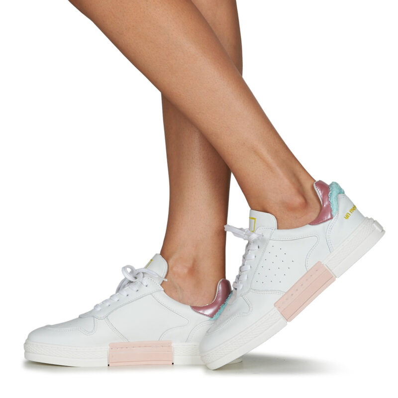 Un Matin d'Et&eacute; BIRDIE White Women's Low Sneakers - 8