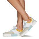 Un Matin d'Et&eacute; BILLIE Yellow Women's Low Sneakers - 8