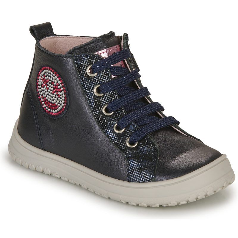 Scarpa per bambini Pablosky 426322 in colore marine, ideale per ragazze. Comoda e resistente, perfetta per l'uso quotidiano. Acquista ora le Pablosky Scarpe bambina ragazza per un look alla moda e confortevole!