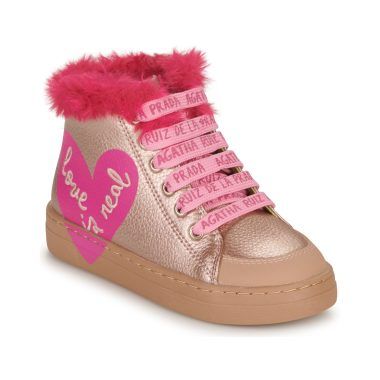 Scarpe bambini ragazza Agatha Ruiz de la Prada BETTYL in rosa, eleganti e alla moda, perfette per ogni occasione. Design colorato e vivace, ideali per la stagione primaverile ed estiva. Comfort e stile unici per le piccole trendsetter.