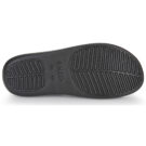 Pantuflas Crocs Getaway con tiras negras para mujer - 7