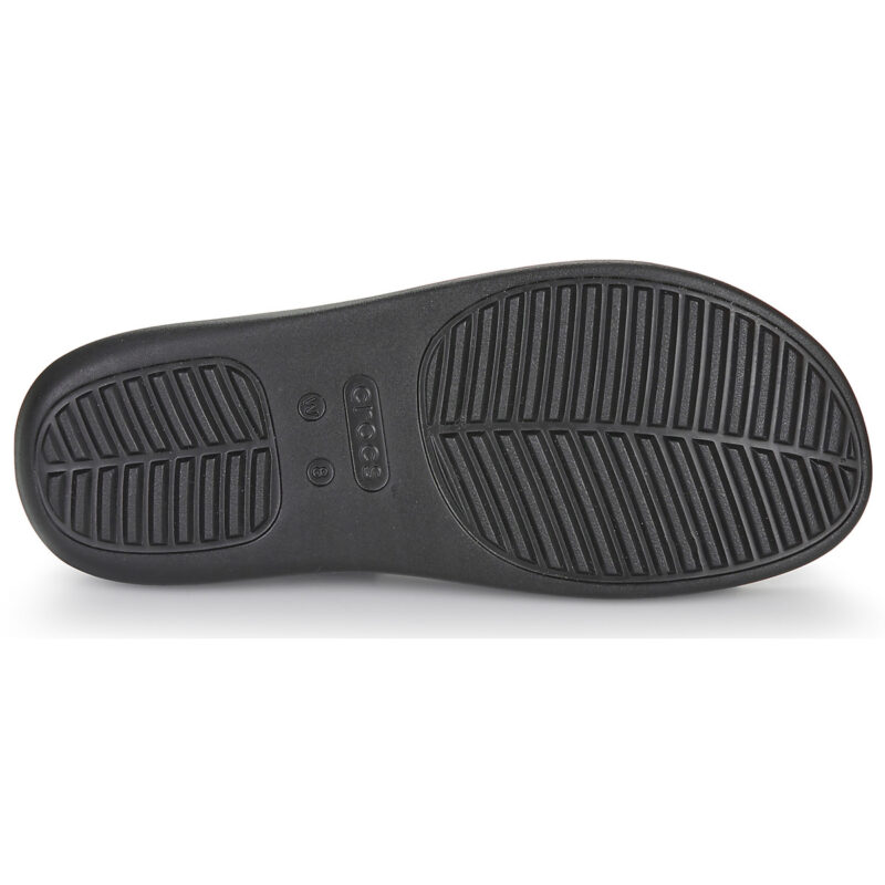 Pantuflas Crocs Getaway con tiras negras para mujer - 7