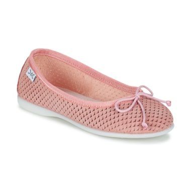 Ballerine bambina ragazza Citrouille et Compagnie GERRAGO in Rosa, eleganti scarpe per ogni occasione, perfette per l'estate. Design moderno e confortevole, adatte per vestire con stile le piccole. Acquista ora e dona un tocco di classe al guardaroba della tua bambina!