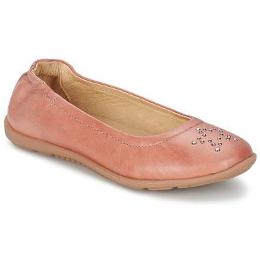 Ballerine bambina ragazza Mod'8 OLIVIA Arancio, eleganti e comode, perfette per il tempo libero e le occasioni speciali. Queste scarpe ballerina in arancione sono realizzate con materiali di alta qualità per garantire comfort e stile. Ideali per completare il look di ogni giovane fashionista, queste ballerine sono un must-have per la stagione. Scopri l'eleganza delle ballerine Mod'8 OLIVIA e fai brillare il tuo stile!