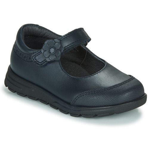 Ballerine bambina ragazza Pablosky 334020 Blu, eleganti e comode, perfette per ogni occasione. Scarpa flat in morbido materiale, ideale per la primavera e l'estate. Design alla moda e colori freschi, le Pablosky 334020 sono la scelta perfetta per le piccole fashioniste. Acquista ora le Pablosky Ballerine per un look trendy e stiloso!
