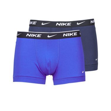 Boxer Uomo Nike EVERYDAY COTTON STRETCH X2 Blu, realizzati in morbido cotone stretch per il massimo comfort. Ideali per l'uso quotidiano, questi boxer offrono una vestibilità perfetta e supporto. Scopri il perfetto equilibrio tra stile e funzionalità con i boxer Nike, disponibili in una elegante tonalità blu. Perfetti per chi cerca qualità e comfort nella propria biancheria intima.