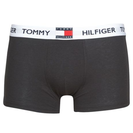"Boxer uomo Tommy Hilfiger UM0UM01810-BEH-NOOS Nero, comodi e trendy, ideali per ogni occasione. Acquista ora il boxer Tommy Hilfiger per un look elegante e sportivo."