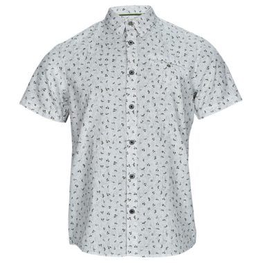 Camicia a maniche corte uomo Petrol Industries Shirt Short Sleeve AOP Bianco, ideale per un look casual e fresco. Realizzata in materiale di alta qualità, questa camicia offre comfort e stile. Perfetta per la stagione estiva, si abbina facilmente a jeans o pantaloni leggeri. Scegli la camicia Petrol Industries per un outfit moderno e alla moda.
