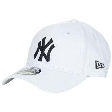 Cappellino uomo New Era LEAGUE BASIC 9FORTY NEW YORK YANKEES in bianco, ideale per gli appassionati di baseball e moda. Questo cappellino unisex offre un design elegante e versatile, perfetto per completare ogni look. Realizzato con materiali di alta qualità, garantisce comfort e durata. Scegli il cappellino New Era per aggiungere stile e originalità al tuo guardaroba.