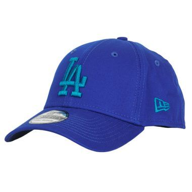 "Cappellino Uomo New Era LEAGUE ESS 39 THIRTY LOS ANGELES DODGERS LRYAQA Blu, un accessorio di stile per gli appassionati di baseball. Realizzato con materiali di alta qualità, questo cappellino offre comfort e traspirabilità. Perfetto per completare un look casual o sportivo, ideale per gli amanti della squadra di baseball Los Angeles Dodgers."