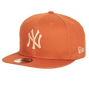 Cappellino uomo New-Era SIDE PATCH 9FIFTY NEW YORK YANKEES Arancio, ideale per gli appassionati di baseball e moda. Cappellino trendy con logo dei New York Yankees, perfetto per completare il tuo look casual. Design originale e colorato, adatto a ogni stagione. Acquista ora per dare un tocco sportivo al tuo stile!
