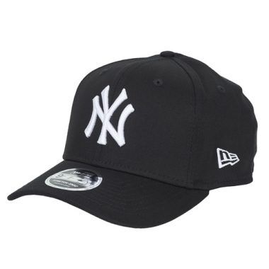 Cappellino Uomo New Era TEAM COLOUR 9FIFTY SS Nero, un accessorio moda essenziale per ogni uomo. Realizzato con materiali di alta qualità, questo cappellino offre un design elegante e versatile, perfetto per completare il tuo outfit casual. Ideale per attività all'aperto o per un look urbano, il cappellino New Era garantisce stile e comfort. Aggiungi un tocco di classe al tuo guardaroba con il cappellino New Era TEAM COLOUR 9FIFTY SS Nero.