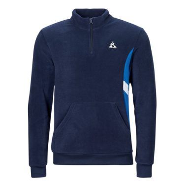 Felpa uomo Le Coq Sportif SAISON 1 HALFZIP N°1 M Marine, realizzata in tessuto di alta qualità, ideale per un look sportivo e casual. Design elegante con zip parziale, maniche lunghe e colletto, perfetta per la stagione. Disponibile in blu marino, questa felpa offre comfort e stile per ogni occasione. Compra ora e arricchisci il tuo guardaroba con questo must-have di Le Coq Sportif!