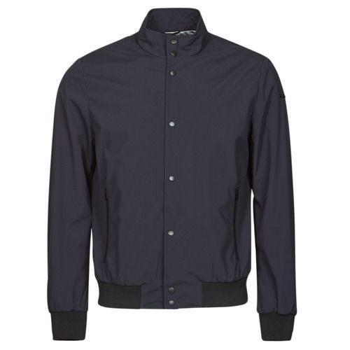 Giubbotto uomo Geox MOONER Blu, elegante e versatile, ideale per ogni occasione. Realizzato con materiali di alta qualità, offre comfort e stile. Scopri il perfetto equilibrio tra moda e funzionalità con il Giubbotto Geox MOONER, un must-have per l'abbigliamento maschile. Visita il nostro store online per acquistare il tuo Giubbotti Uomo preferito!