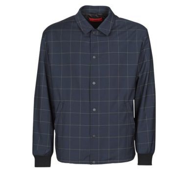 Giubbotto uomo HUGO UROQ2022 di colore blu, elegante e versatile, ideale per ogni occasione. Realizzato con materiali di alta qualità, questo giubbotto offre comfort e stile, perfetto per completare il tuo look invernale. Scopri la collezione di giubbotti uomo HUGO per un outfit alla moda e contemporaneo.