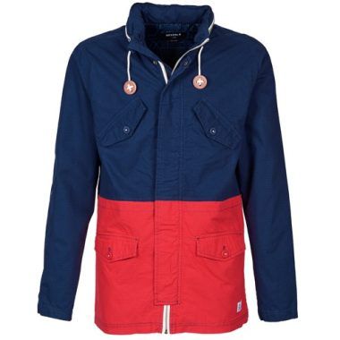 Giubbotto uomo Nixon PI blu, elegante e versatile, ideale per ogni occasione. Realizzato in materiali di alta qualità, offre comfort e stile. Perfetto per la stagione autunnale e invernale, il giubboto Nixon è il compagno ideale per look casual o sportivi. Scopri il giubbotto Nixon PI blu per un guardaroba alla moda! Giubbotti uomo, moda estiva e invernale.