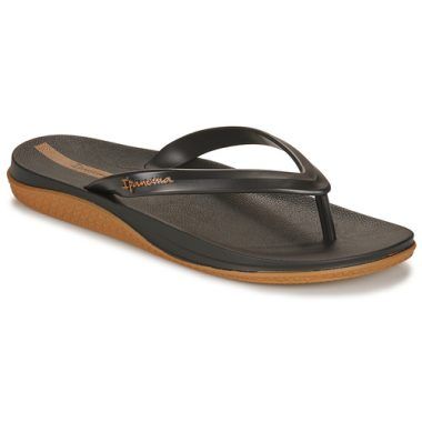 "Infradito uomo Ipanema IPANEMA ANATOMIC LAPA AD Nero, ideali per l'estate. Realizzati con materiali di alta qualità, offrono comfort e stile per ogni occasione. Perfetti per una passeggiata in spiaggia o per il tempo libero, questi sandali sono un must-have nel tuo guardaroba. Acquista ora le infradito Ipanema per un look trendy e pratico."