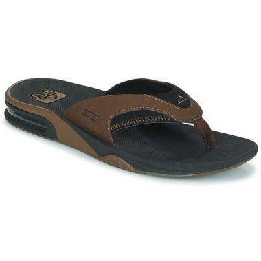 Infradito uomo Reef Fanning Marrone, eleganti e comodi, perfetti per l'estate. Queste infradito offrono un'ottima stabilità e supporto, ideali per passeggiate sulla spiaggia o attivitá all'aperto. Realizzate con materiali di alta qualità, sono l'accessorio perfetto per ogni look estivo. Acquista ora le Reef Fanning Marrone per un comfort senza pari e stile ineguagliabile.