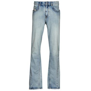 Jeans Bootcut Uomo Diesel 2021 in Blu, dal design elegante e alla moda, perfetti per ogni occasione. Realizzati con materiali di alta qualità, offrono comfort e versatilità. Acquista ora i jeans Diesel 2021 per un look distintivo e raffinato.