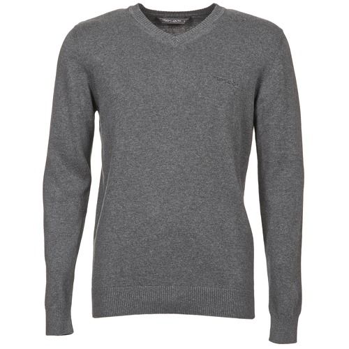 Maglione uomo Teddy Smith PULSER in grigio, in stile casual e moderno, perfetto per l'autunno e l'inverno. Realizzato con materiali di alta qualità, offre comfort e calore. Ideale da abbinare a jeans o pantaloni eleganti per un look versatile. Acquista ora il Teddy Smith PULSER Grigio e completa il tuo guardaroba con un capo di tendenza.
