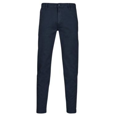 Pantaloni Chino Uomo Levis XX CHINO STD II in colore Marine, eleganti e versatili, perfetti per un look casual e raffinato. Realizzati con materiali di alta qualità, offrono comfort e stile. Ideali per ogni occasione, questi pantaloni sono un must-have nel guardaroba maschile. Levis Pantalone XX CHINO STD II Marine, il connubio perfetto tra moda e funzionalità.
