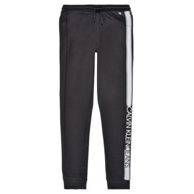 Pantaloni Sportivi ragazzo Calvin Klein Jeans RESPIRA Nero, comodi e trendy, ideali per attività sportive e casual. Realizzati in materiale respirante, offrono comfort e stile. Perfetti per ogni occasione, dall'allenamento al tempo libero. Acquista ora i migliori pantaloni sportivi per ragazzi!