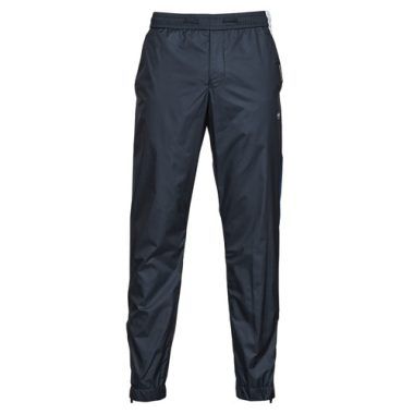 Pantaloni sportivi uomo BOSS BREM blu, eleganti e comodi, ideali per il tempo libero e l'attività fisica. Realizzati con materiali di alta qualità, offrono un'ottima vestibilità e stile. Perfetti per un look casual e sportivo, i pantaloni BOSS BREM sono un must-have per chi cerca comfort e tendenze nel proprio abbigliamento. Acquista ora e rinnova il tuo guardaroba con questi esclusivi pantaloni sportivi.