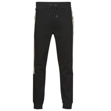Pantaloni Sportivi Uomo BOSS Lamont 131 Nero, eleganti e confortevoli, ideali per il tempo libero e l’attività sportiva. Realizzati in materiali di alta qualità, offrono un fit perfetto e stile senza tempo. Scopri la comodità e la versatilità dei pantaloni BOSS, un must-have per ogni guardaroba maschile. Acquista ora per un look sportivo e alla moda.