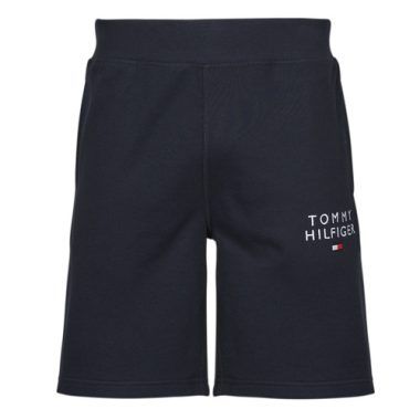 Pantaloni corti uomo Tommy Hilfiger SHORT HWK Marine, eleganti e alla moda, ideali per l'estate. Realizzati con materiali di alta qualità, questi shorts offrono comfort e stile. Perfetti per abbinamenti casual e occasioni informali, aggiungono un tocco di classe al tuo guardaroba estivo. Disponibili in una splendida tonalità marina, sono un must-have per ogni uomo attento alla moda. Acquista ora i pantaloni corti Tommy Hilfiger per un look contemporaneo e versatile.