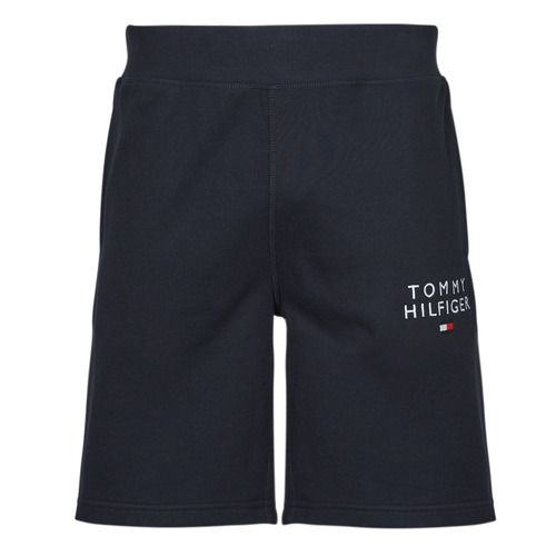 Pantaloni corti uomo Tommy Hilfiger SHORT HWK Marine, eleganti e alla moda, ideali per l'estate. Realizzati con materiali di alta qualità, questi shorts offrono comfort e stile. Perfetti per abbinamenti casual e occasioni informali, aggiungono un tocco di classe al tuo guardaroba estivo. Disponibili in una splendida tonalità marina, sono un must-have per ogni uomo attento alla moda. Acquista ora i pantaloni corti Tommy Hilfiger per un look contemporaneo e versatile.