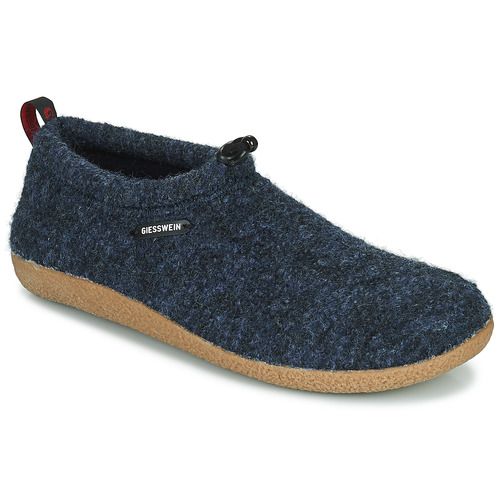 Pantofole Giesswein VENT Blu per Donna, comode e stilose, ideale per l'uso quotidiano e il relax a casa. Realizzate con materiali di alta qualità, offrono comfort e supporto, perfette per le fredde giornate invernali. Design elegante e versatile, possono essere abbinate a qualsiasi outfit. Acquista ora le Giesswein VENT Blu, le pantofole che uniscono comfort e moda.