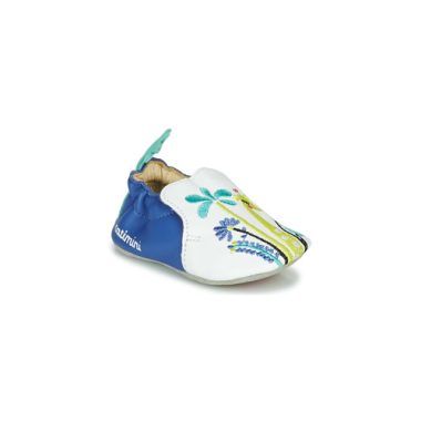 Pantofole Catimini per bambina ragazza modello COLIMA in bianco, perfette per la stagione invernale. Design elegante e comodo, queste pantofole sono ideali per tenere i piedi caldi e garantire comfort durante le giornate in casa. Realizzate con materiali di alta qualità, le pantofole Catimini uniscono stile e funzionalità, rendendole un’ottima scelta per ogni outfit. Disponibili in diverse taglie, sono un regalo perfetto per le piccole amanti della moda. Acquista ora le pantofole Catimini COLIMA bianche per un comfort senza pari!