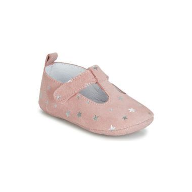 Pantofole Citrouille et Compagnie JARI rosa per bambina, comfort e stile per la tua ragazza. Ideali per l'uso quotidiano, queste pantofole sono perfette per mantenere i piedi caldi e alla moda. Acquista ora le pantofole JARI e fai felice la tua bambina con un prodotto di qualità!