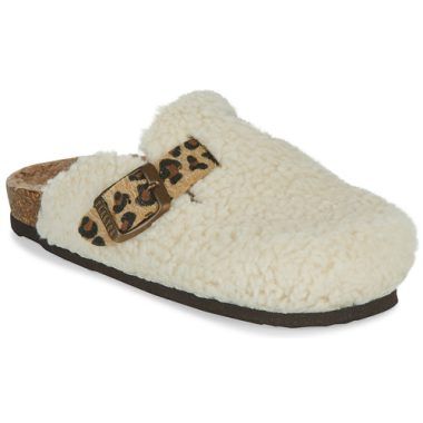 Pantofole Plakton per bambini ragazzo modello BLOGGIE in beige, ideali per comfort e stile. Realizzate con materiali di alta qualità, queste pantofole offrono un design elegante e una calzata perfetta, perfette per la casa o per momenti di relax. Scegli le Pantofole Plakton BLOGGIE beige per garantire ai tuoi bambini comfort e praticità ogni giorno.