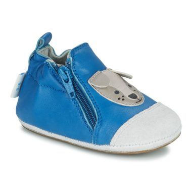 Pantofole Robeez per bambini ragazzo CHOU DOG Blu, comode e alla moda, perfette per il comfort dei piccoli. Ideali per uso indoor, queste pantofole con design divertente offrono un supporto ottimale per i piedi in crescita. Perfette come regalo o per l'abbigliamento quotidiano. Acquista ora le Robeez Pantofole bambino ragazzo CHOU DOG Blu per garantire stile e comfort al tuo bambino.