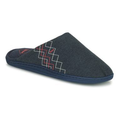 Pantofole uomo DIM D MANDEL C Marine, eleganti e confortevoli, perfette per l'uso quotidiano. Design moderno e colori raffinati, ideali per il relax a casa. Scarpe morbide e traspiranti, ottime per il benessere dei piedi. Acquista ora le pantofole DIM D MANDEL C Marine per un tocco di stile nel tuo outfit domestico.