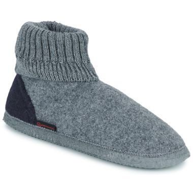 Pantofole Giesswein KRAMSACH Grigio per uomo, comfort e stile in casa. Scarpe morbide e calde, ideali per l'inverno, perfette per il relax. Design elegante e materiali di alta qualità per una vestibilità ottimale. Acquista ora le migliori pantofole Giesswein KRAMSACH Grigio!