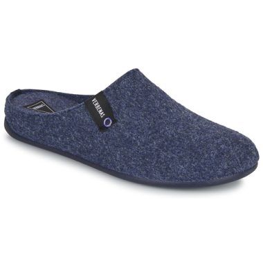 Pantofole uomo Verbenas EAGLE Blu, ideali per comfort e stile. Design elegante e moderno, perfette per l'uso quotidiano e il relax a casa. Realizzate con materiali di alta qualità per garantire durata e comfort. Acquista le pantofole Verbenas EAGLE Blu per un look casual e sofisticato.