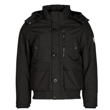 Parka uomo Deeluxe TRADE Nero, elegante e pratico, ideale per l'inverno. Realizzato in materiale resistente, offre calore e comfort. Design moderno con dettagli funzionali, perfetto per outfit casual e urbani. Scopri il parka Deeluxe TRADE Nero per un look alla moda e una protezione ottimale dalle intemperie.