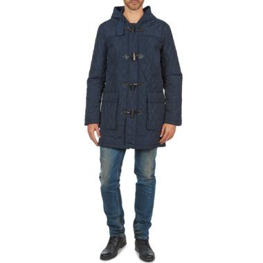 Parka uomo Freeman T.Porter MACON Blu, elegante giacca invernale con cappuccio, perfetta per le stagioni fredde. Questo parka offre comfort e stile, ideale per outfit casual e urbani. Realizzato con materiali di alta qualità, è dotato di tasche pratiche e design moderno. Scopri la versatile collezione Freeman T.Porter e completa il tuo guardaroba con il MACON Blu, un must-have per l'uomo contemporaneo.
