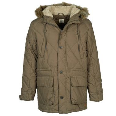 Parka Uomo Lee DOWN PARKA Verde, un caldo e versatile giubbotto invernale, ideale per ogni occasione. Realizzato con materiali di alta qualità, offre comfort e stile, perfetto per affrontare il freddo con eleganza. Scopri il look moderno e pratico del Parka Lee, ideale per uomo, perfetto per l'uso quotidiano e le attività all'aperto.