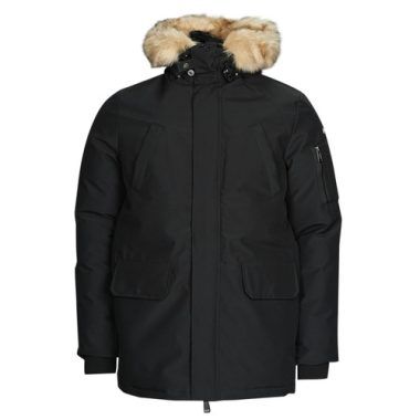 Parka Uomo Schott NESLON20 Nero - Giacca impermeabile in stile urbano, ideale per l'inverno. Realizzato con materiali di alta qualità, offre comfort e calore. Design moderno e versatile, perfetto per outfit casual. Disponibile in diverse taglie per adattarsi a ogni silhouette. Acquista ora il tuo Parka Schott NESLON20 Nero per un look alla moda e protettivo contro il freddo.