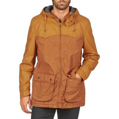 Parka Uomo Selected WINDSOR JACKET J marrone, design elegante e funzionale, ideale per le stagioni fredde. Realizzato con materiali di alta qualità, offre calore e comfort. Perfetto per look casual e urbani, adatto a ogni occasione. Acquista ora il tuo parka marrone Selected per un stile unico e raffinato.