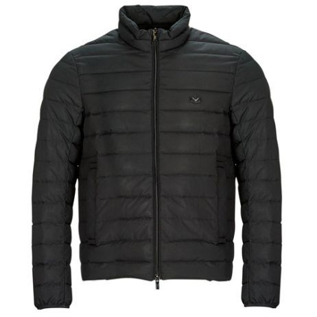 Piumino Uomo Emporio Armani 8N1BQ2 Nero, elegante giacca invernale, realizzata con materiali di alta qualità, perfetta per un look raffinato e alla moda. Acquista ora il piumino Emporio Armani per un comfort superiore e stile senza tempo.