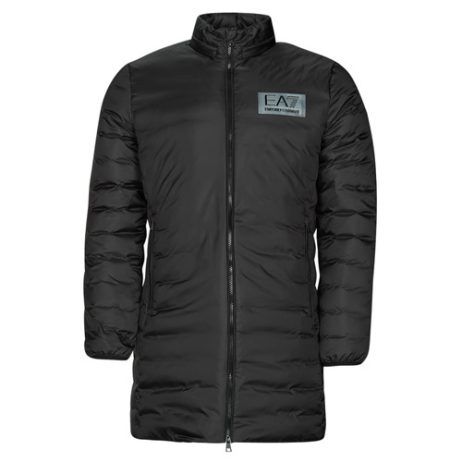 Piumino uomo Emporio Armani EA7 6LPK12 nero, elegante e caldo, perfetto per l'inverno. Realizzato con materiali di alta qualità, questo piumino offre comfort e stile. Ideale per un look casual-chic, è un must-have per gli amanti della moda. Scopri la collezione Emporio Armani EA7 e arricchisci il tuo guardaroba con questo capo d'abbigliamento versatile.