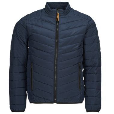 Piumino Uomo Kaporal SANO Marine, giacca invernale leggera e stylish, perfetta per affrontare il freddo con eleganza. Realizzato in materiali di alta qualità, offre isolamento termico e comfort. Design moderno e versatile, ideale per abbinamenti casual. Disponibile in diverse taglie, è un must-have per l'abbigliamento maschile. Acquista ora il Piumino Kaporal SANO Marine e scopri il perfetto equilibrio tra moda e funzionalità.