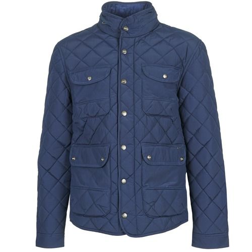 Piumino Uomo Pepe Jeans HUNTSMAN Blu, elegante e caldo, ideale per l'inverno. Realizzato con materiali di alta qualità, offre comfort e stile. Perfetto per le giornate fredde, questo piumino è un must-have per il guardaroba maschile. Acquista ora il tuo Pepe Jeans HUNTSMAN Blu e affronta il freddo con classe.